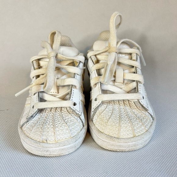 Adidas Superstar toddler sneakers shell toe size 6 white - Picture 2 of 6